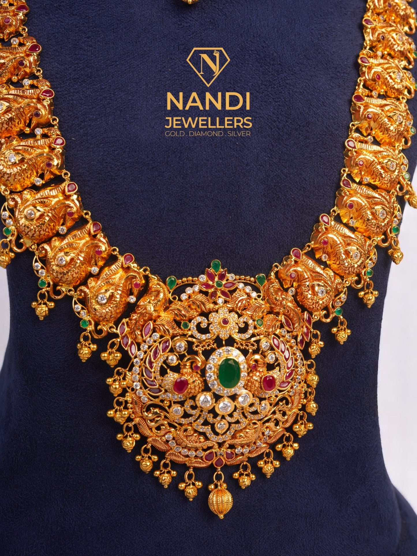 Gold Nakshi Pachi Fusion Bridal Jewellery Set
